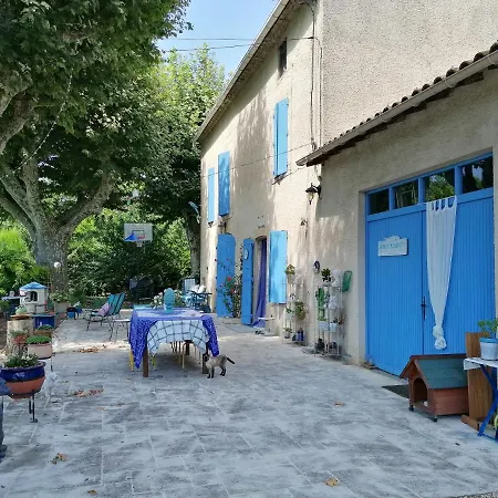 Bed & Breakfast Notre Campagne Provencale *